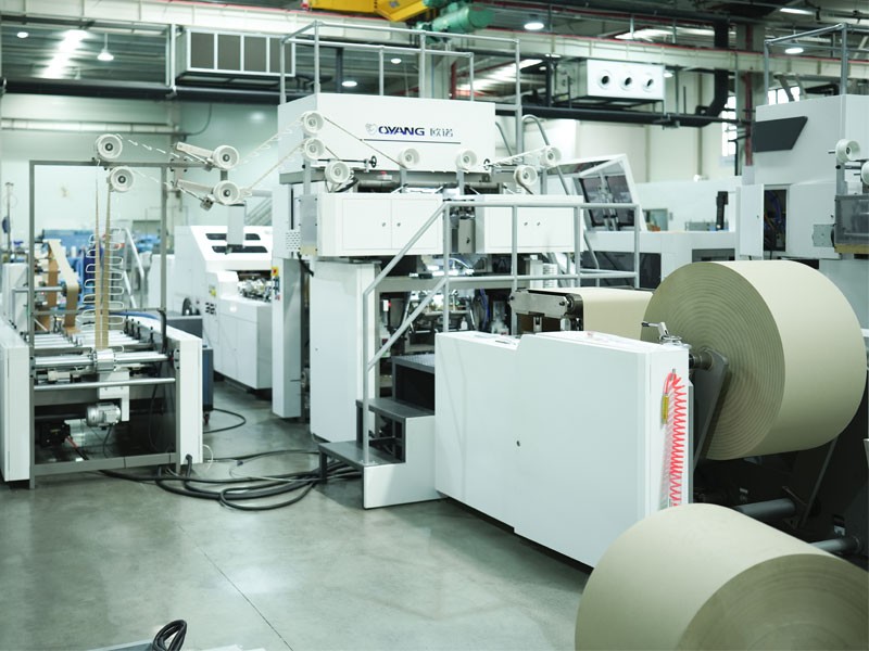 OYANG Machinery A Series เครื่องผลิตถุงกระดาษทรงสี่เหลี่ยมด้านล่างพร้อมที่จับแบบบิดทางออนไลน์